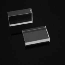 Sapphire light guide for IPL device